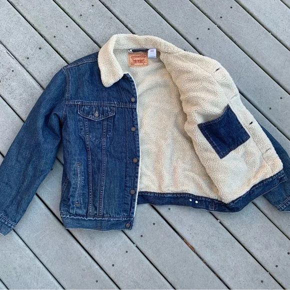 Levi's Sherpa Lined Jean Jacket || Vintage Fit Sherpa Trucker Denim Jacket, XL - Picture 2 of 6